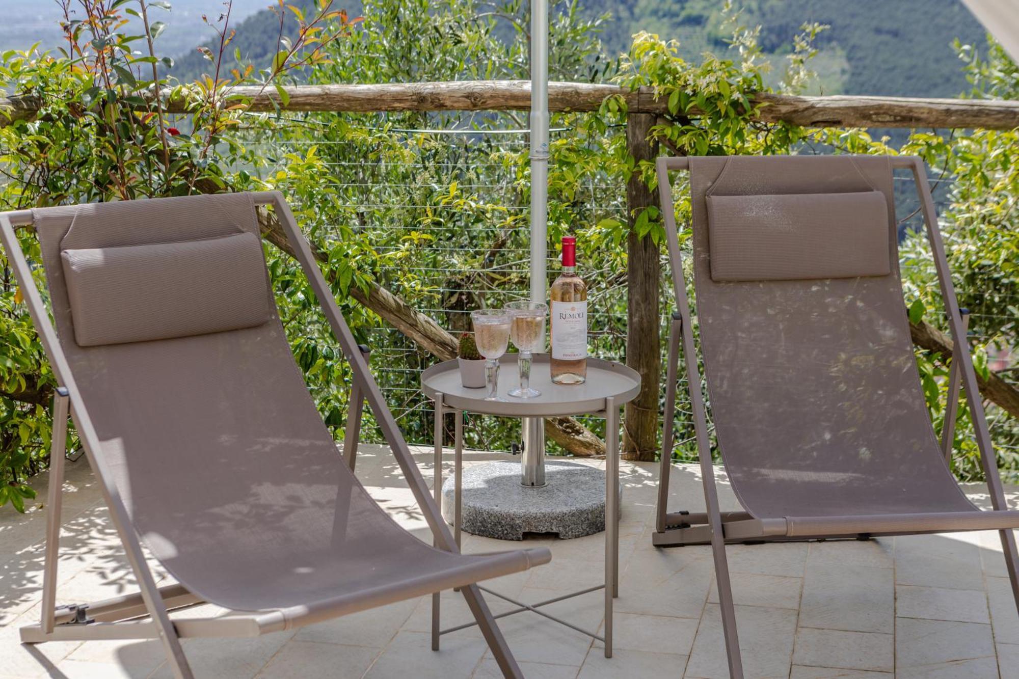 Villa sii felice Buti Exteriör bild