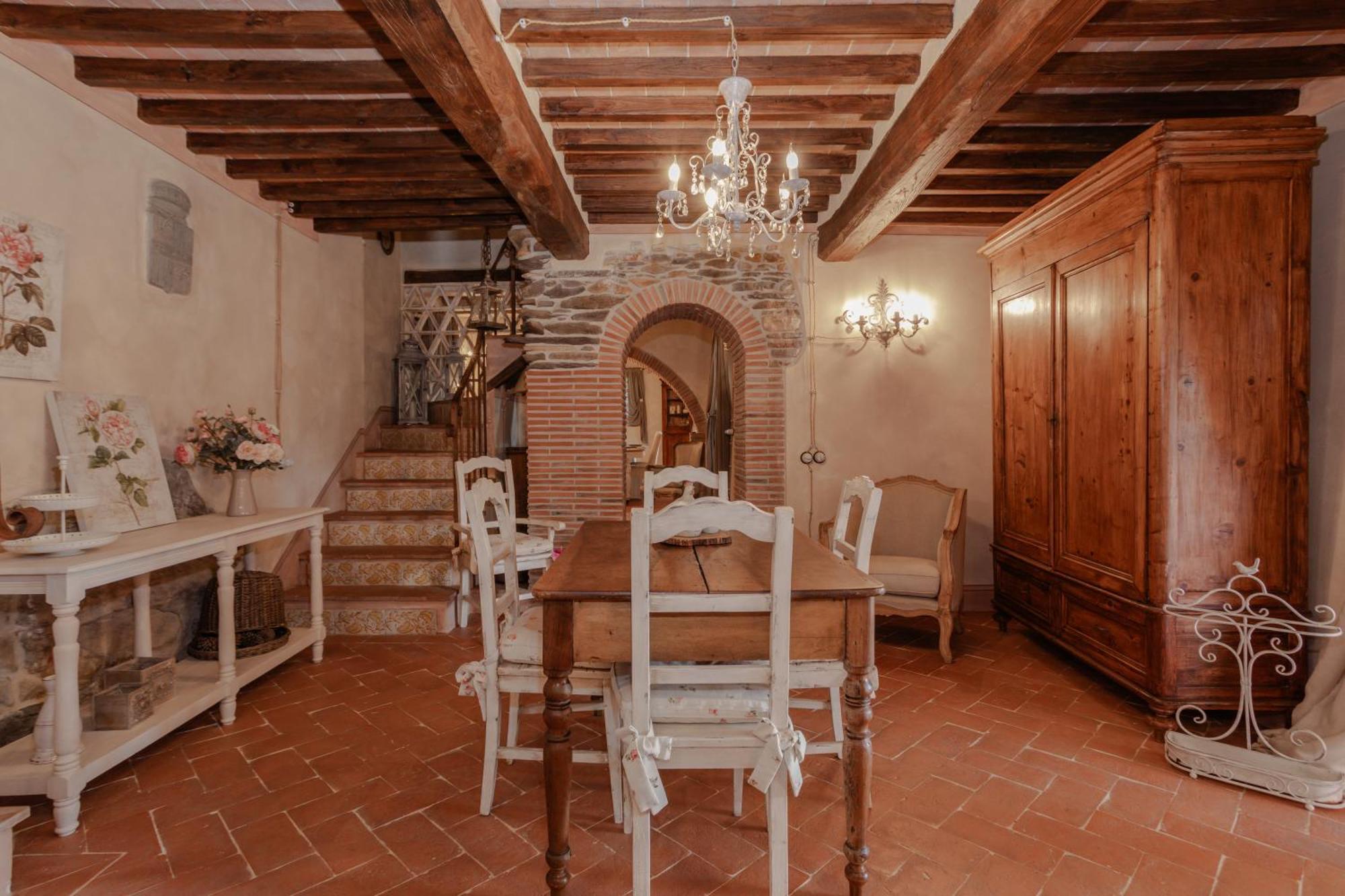 Villa sii felice Buti Exteriör bild