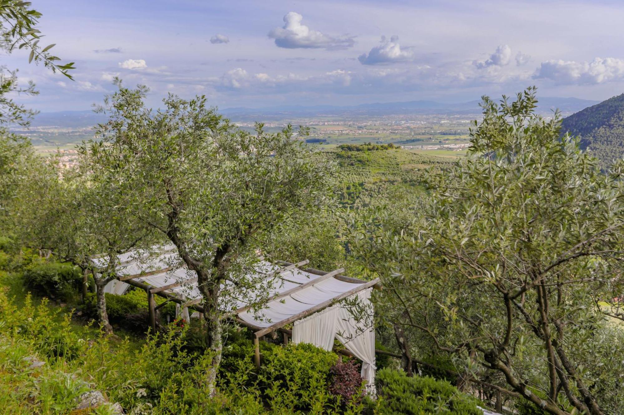 Villa sii felice Buti Exteriör bild