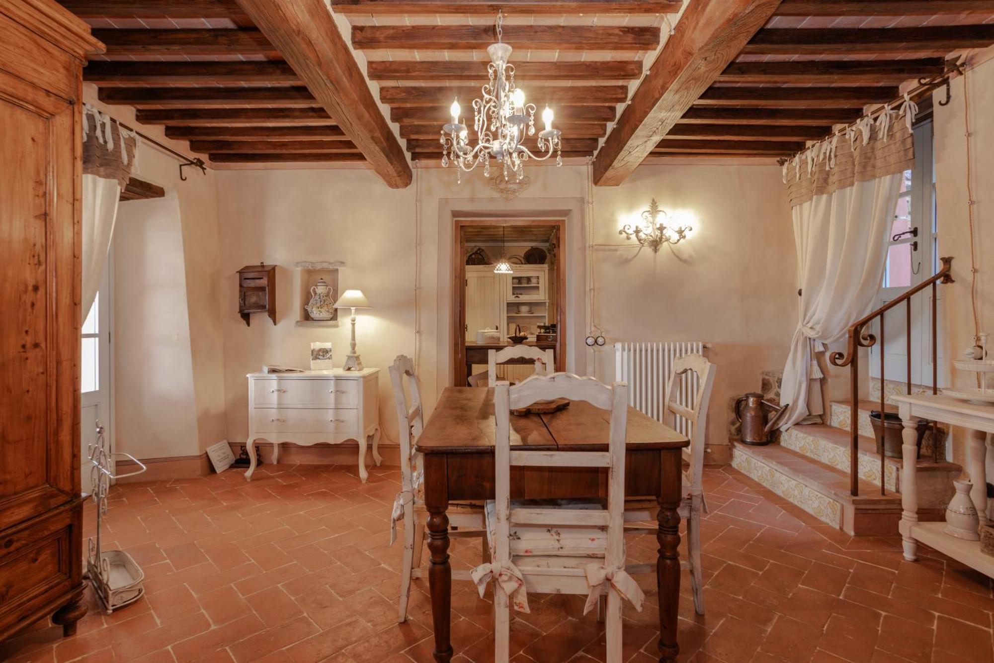Villa sii felice Buti Exteriör bild