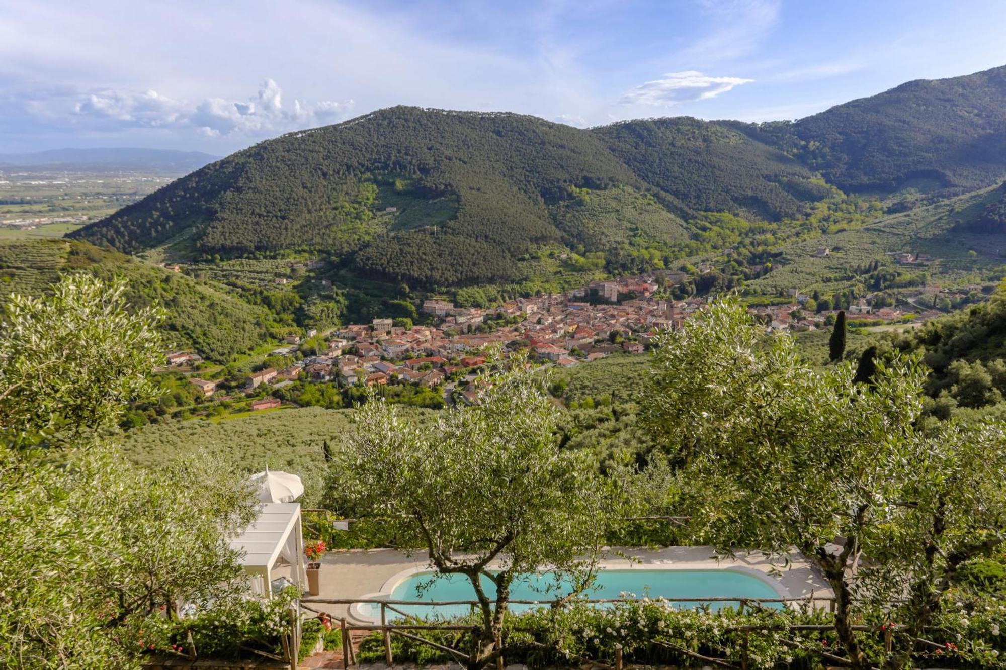 Villa sii felice Buti Exteriör bild